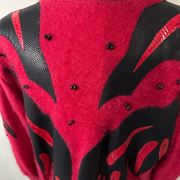 Vintage Ingrid Muhlhofer 1980 Mohair, Beaded, Floral Sweater,Size Medium. - Picture 5 of 16